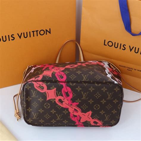 does louis vuitton ever give discounts